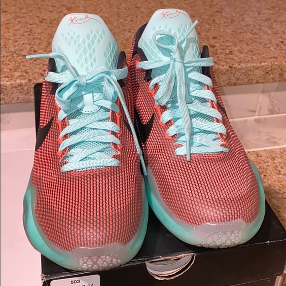 Kobe 10 Easter (GS) - Picture 2 of 5